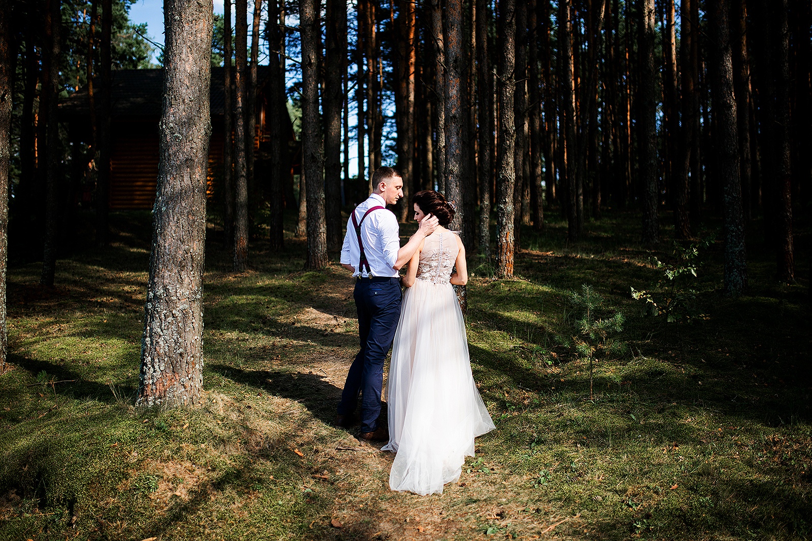 Groom and bride in the forest